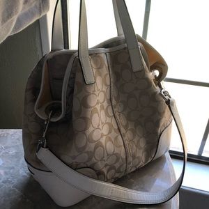 Large Coach Hadley Signature and White